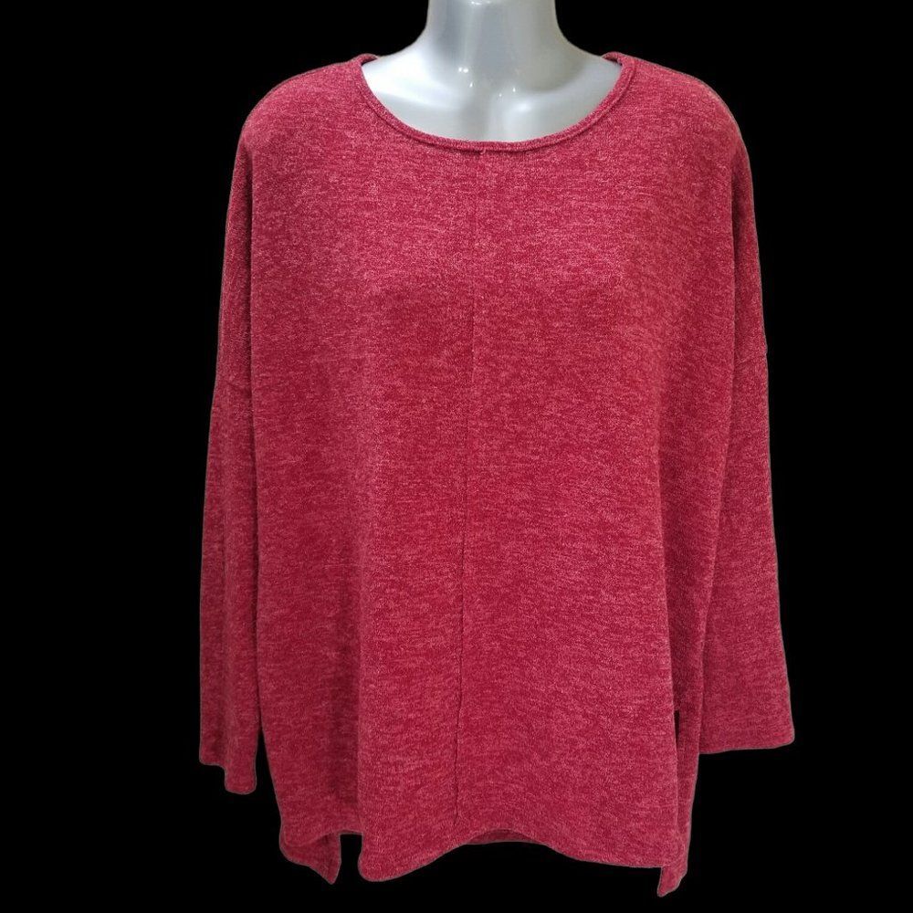 Gorilla Cat Vine Red Pullover Sweater. Size L/XL